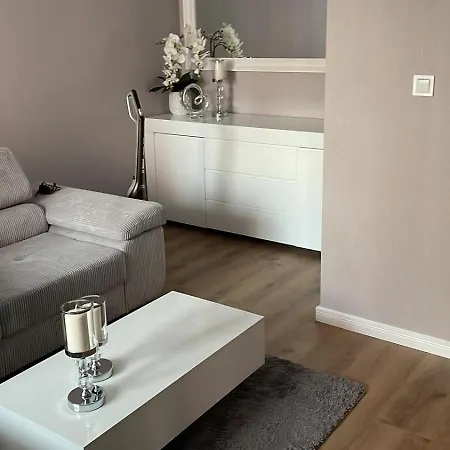 Apartment Szarotki *